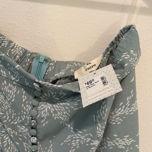 Mermaid Skirt - Picture 2 of 4